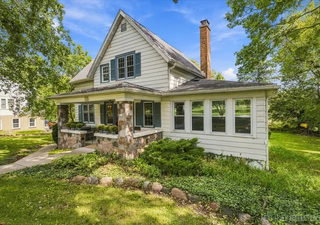 Photo 1 of Single family home for sale at 727 N 1st Street, Geneva, IL 60134 | MLS# 12769100 | Listing updated on 2026-09-25