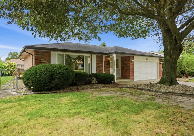 Single family home for sale at 814 E 168th Street, South Holland, IL 60473 | MLS# 12769103