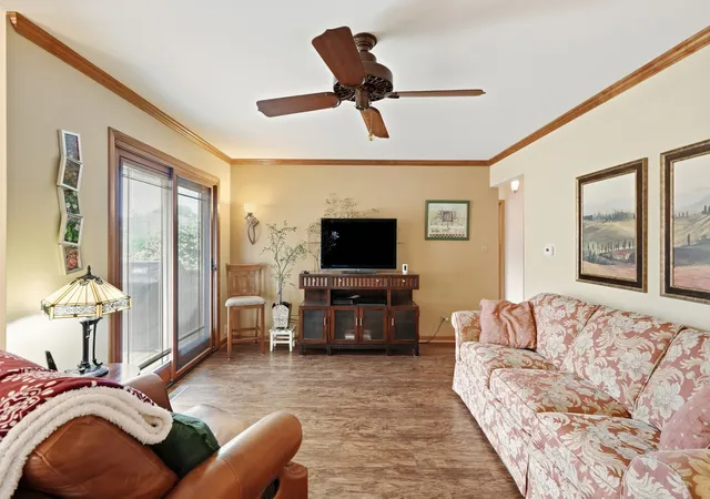Photo 4 of Single family home for sale at 814 E 168th Street, South Holland, IL 60473 | MLS# 12769103 | Listing updated on 2026-09-25