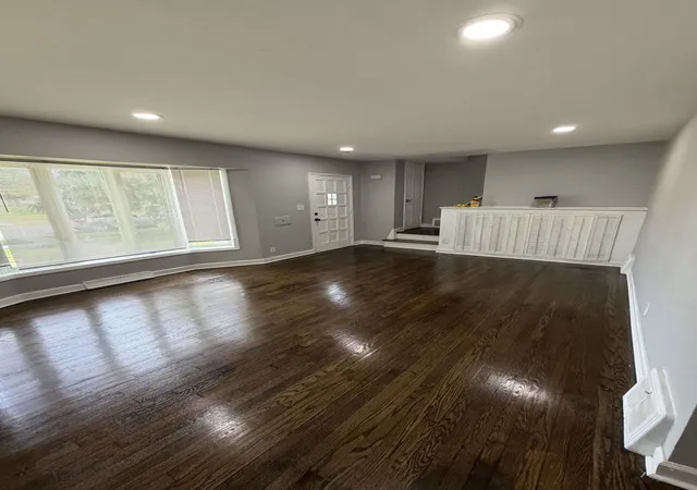 Photo 3 of Single family home for sale at 1542 Kenilworth Dr, Calumet City, IL 60409 | MLS# 12769104 | Listing updated on 2026-09-24