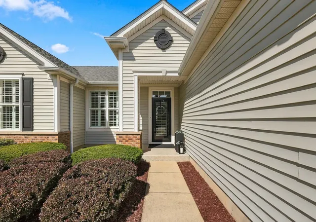 Photo 3 of Single family home for sale at 12891 Cold Springs Dr, Huntley, IL 60142 | MLS# 12769114 | Listing updated on 2026-09-28