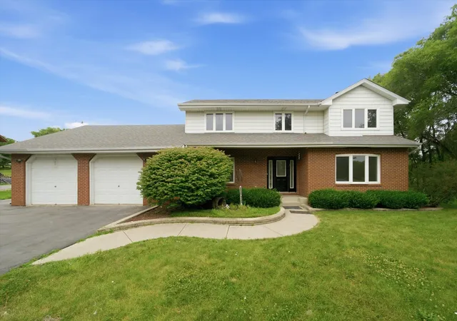Photo 1 of Single family home for sale at 518 Meadow Ct, Winthrop Harbor, IL 60096 | MLS# 12769122 | Listing updated on 2026-10-06