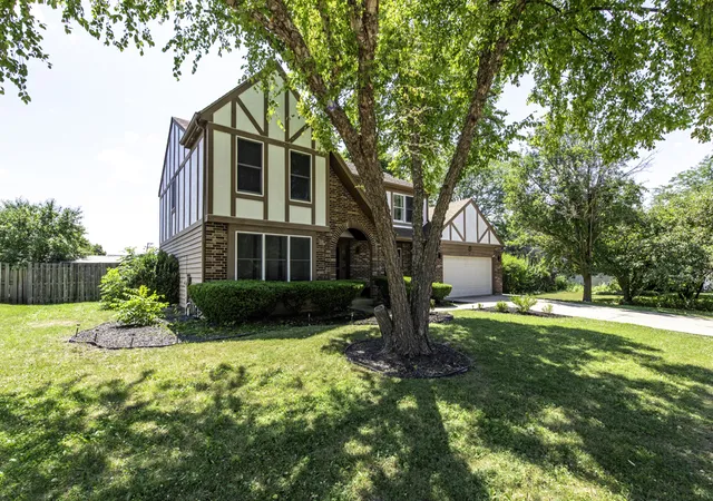 Photo 1 of Single family home for sale at 364 Churchill Ln, Gurnee, IL 60031 | MLS# 12769129 | Listing updated on 2026-09-26