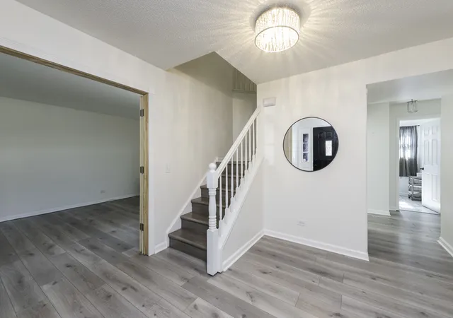 Photo 3 of Single family home for sale at 364 Churchill Ln, Gurnee, IL 60031 | MLS# 12769129 | Listing updated on 2026-09-26