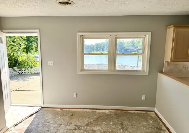 Photo 4 of Single family home for sale at 1100 Sunset Dr, Loda, IL 60948 | MLS# 12769139 | Listing updated on 2026-09-30