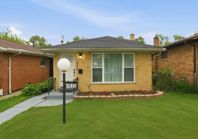 Single family home for sale at 11635 S Bishop St, Chicago, IL 60643 | MLS# 12769141