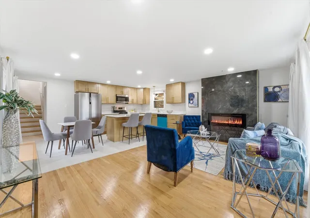Photo 3 of Single family home for sale at 11635 S Bishop St, Chicago, IL 60643 | MLS# 12769141 | Listing updated on 2026-09-25