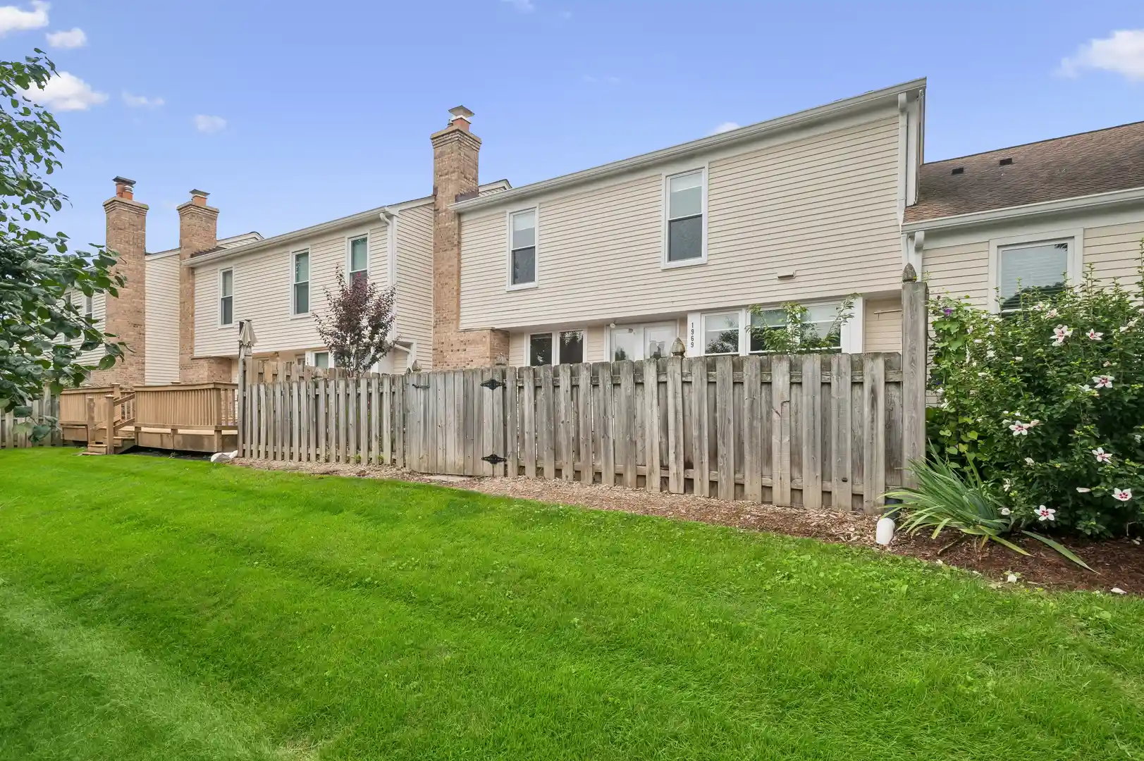 Listing Photo 22 - Condo for sale in 1969 Wexford Cir located at 1969 Wexford Cir, Wheaton, IL 60189 - Unit 1969 Wexford Cir