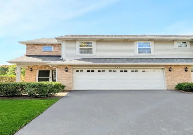 Photo 1 of Townhouse for sale at 9411 Fountain Point Cir, Darien, IL 60561 | MLS# 12769192 | Listing updated on 2026-10-08