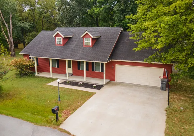 Photo 1 of Single family home for sale at 1112 Line Dr, Carterville, IL 62918 | MLS# 12769196 | Listing updated on 2026-10-02