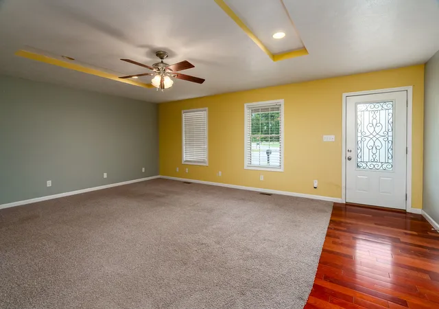 Photo 3 of Single family home for sale at 1112 Line Dr, Carterville, IL 62918 | MLS# 12769196 | Listing updated on 2026-10-02