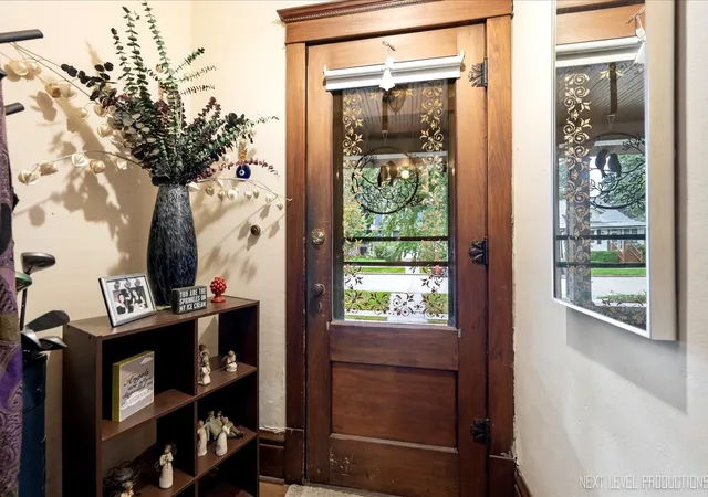 Photo 4 of Single family home for sale at 304 N Worth Ave, Elgin, IL 60123 | MLS# 12769242 | Listing updated on 2026-10-04