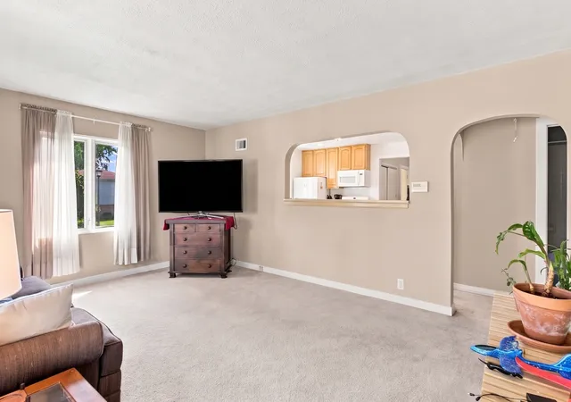 Photo 2 of Single family home for sale at 792 N Kenilworth Ave, Elmhurst, IL 60126 | MLS# 12769247 | Listing updated on 2026-09-25