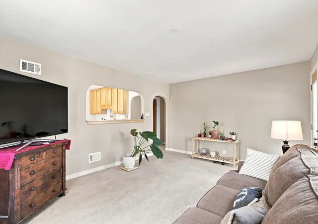 Photo 3 of Single family home for sale at 792 N Kenilworth Ave, Elmhurst, IL 60126 | MLS# 12769247 | Listing updated on 2026-10-20