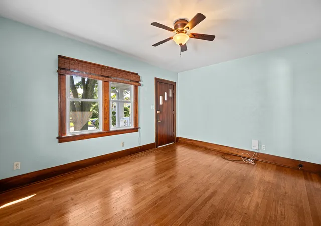 Photo 4 of Sale Pending at 2321 30th Street, Moline, IL 61265 | MLS# 12769278 | Listing updated on 2026-10-03