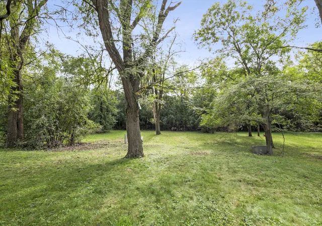 Photo 3 of Single family home for sale at 3407 Hickory Ln, Hazel Crest, IL 60429 | MLS# 12769284 | Listing updated on 2026-10-05