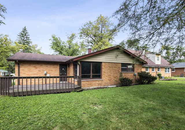 Photo 4 of Single family home for sale at 3407 Hickory Ln, Hazel Crest, IL 60429 | MLS# 12769284 | Listing updated on 2026-10-05