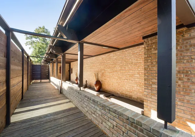 Photo 3 of Sale Pending at 934 Marion Ave, Highland Park, IL 60035 | MLS# 12769289 | Listing updated on 2026-10-27