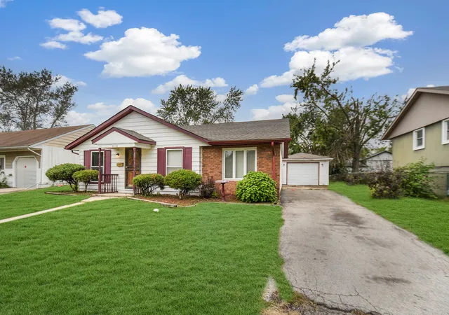 Single family home for sale at 22148 E Churchill Dr, Richton Park, IL 60471 | MLS# 12769319