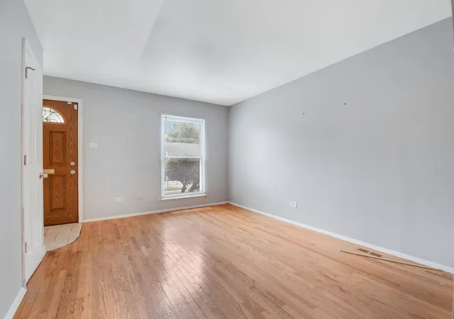 Photo 2 of Single family home for sale at 22148 E Churchill Dr, Richton Park, IL 60471 | MLS# 12769319 | Listing updated on 2026-10-02