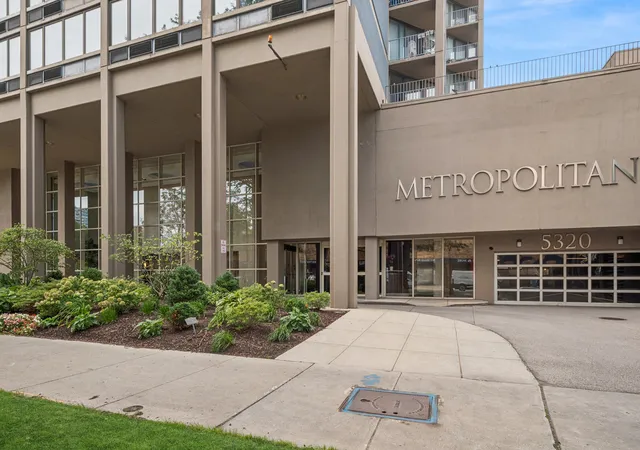 Photo 1 of Condo for sale at 5320 N Sheridan Rd #1307, Chicago, IL 60640 | MLS# 12769357 | Listing updated on 2026-09-30