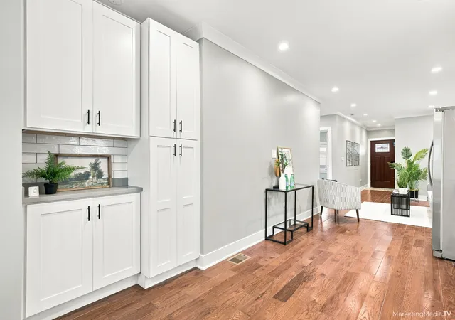 Photo 4 of Single family home for sale at 11549 S Church St, Chicago, IL 60643 | MLS# 12769406 | Listing updated on 2026-09-25