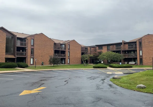 Condo for sale at 2929 Sunnyside Dr #127B, Rockford, IL 61114 | MLS# 12769422 | Listing updated on 2026-10-01