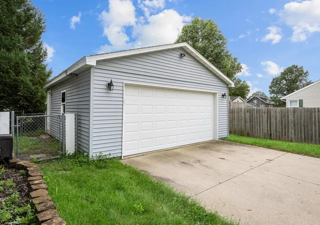 Photo 3 of Single family home for sale at 311 E Main St, Atkinson, IL 61235 | MLS# 12769438 | Listing updated on 2026-09-28