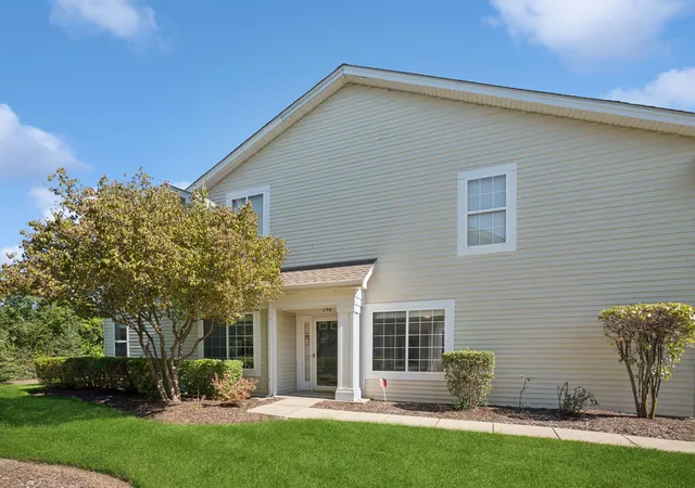 Photo 2 of Condo for sale at 1156 Westminster Ln #1156, Elk Grove Village, IL 60007 | MLS# 12769484 | Listing updated on 2026-10-06