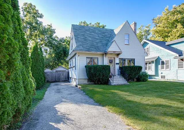 Photo 1 of Single family home for sale at 240 Norris St, West Chicago, IL 60185 | MLS# 12769500 | Listing updated on 2026-10-06