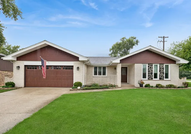 Photo 1 of Single family home for sale at 12006 Forestview Dr, Orland Park, IL 60467 | MLS# 12769501 | Listing updated on 2026-10-02