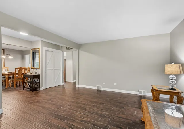 Photo 3 of Single family home for sale at 12006 Forestview Dr, Orland Park, IL 60467 | MLS# 12769501 | Listing updated on 2026-10-02
