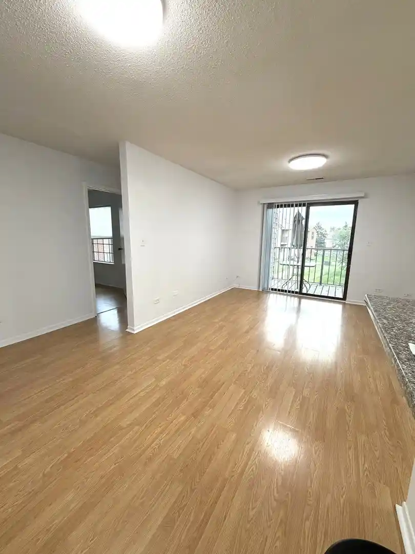 Listing Photo 19 - Condo for sale in 2048 N Rand Rd located at 2048 N Rand Rd, Palatine, IL 60074 - Unit #202