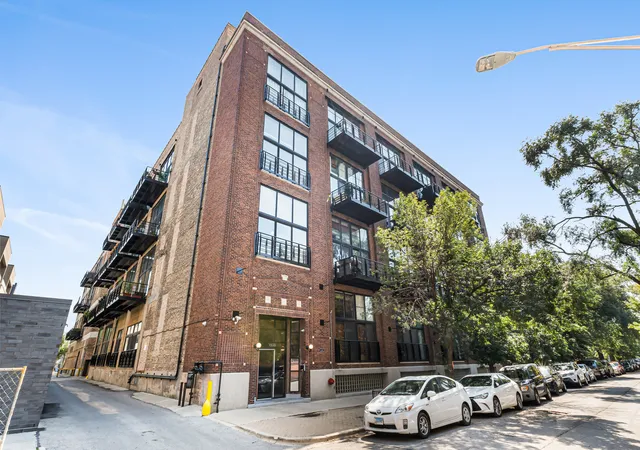 Condo for sale at 1935 N Fairfield Ave #402, Chicago, IL 60647 | MLS# 12769629