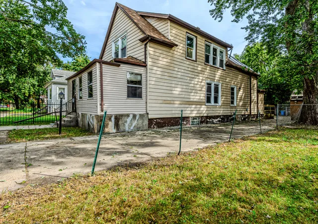 Photo 3 of Single family home for sale at 11723 S Stewart Ave, Chicago, IL 60628 | MLS# 12769638 | Listing updated on 2026-10-07