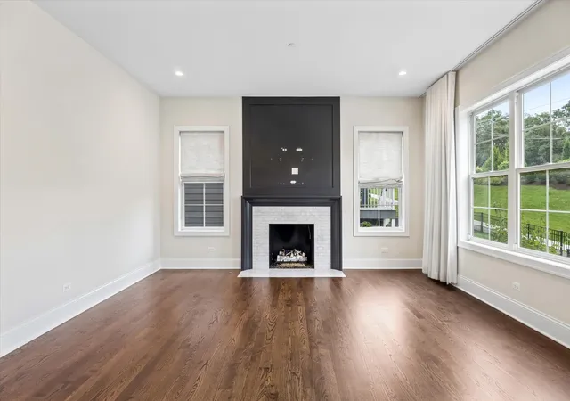 Photo 4 of Single family home for sale at 1137 Hickory Dr, Western Springs, IL 60558 | MLS# 12769639 | Listing updated on 2026-10-05