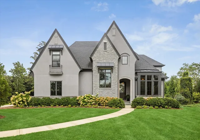 Photo 2 of Single family home for sale at 1561 Hawthorne Ln, Wheaton, IL 60189 | MLS# 12769651 | Listing updated on 2026-10-02