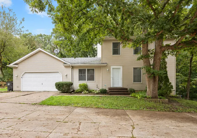 Photo 1 of Single family home for sale at 3526 39th Street, Moline, IL 61265 | MLS# 12769662 | Listing updated on 2026-10-02
