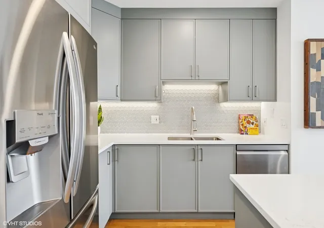 Photo 1 of Condo for sale at 737 W Washington Blvd #3306, Chicago, IL 60661 | MLS# 12769671 | Listing updated on 2026-10-15