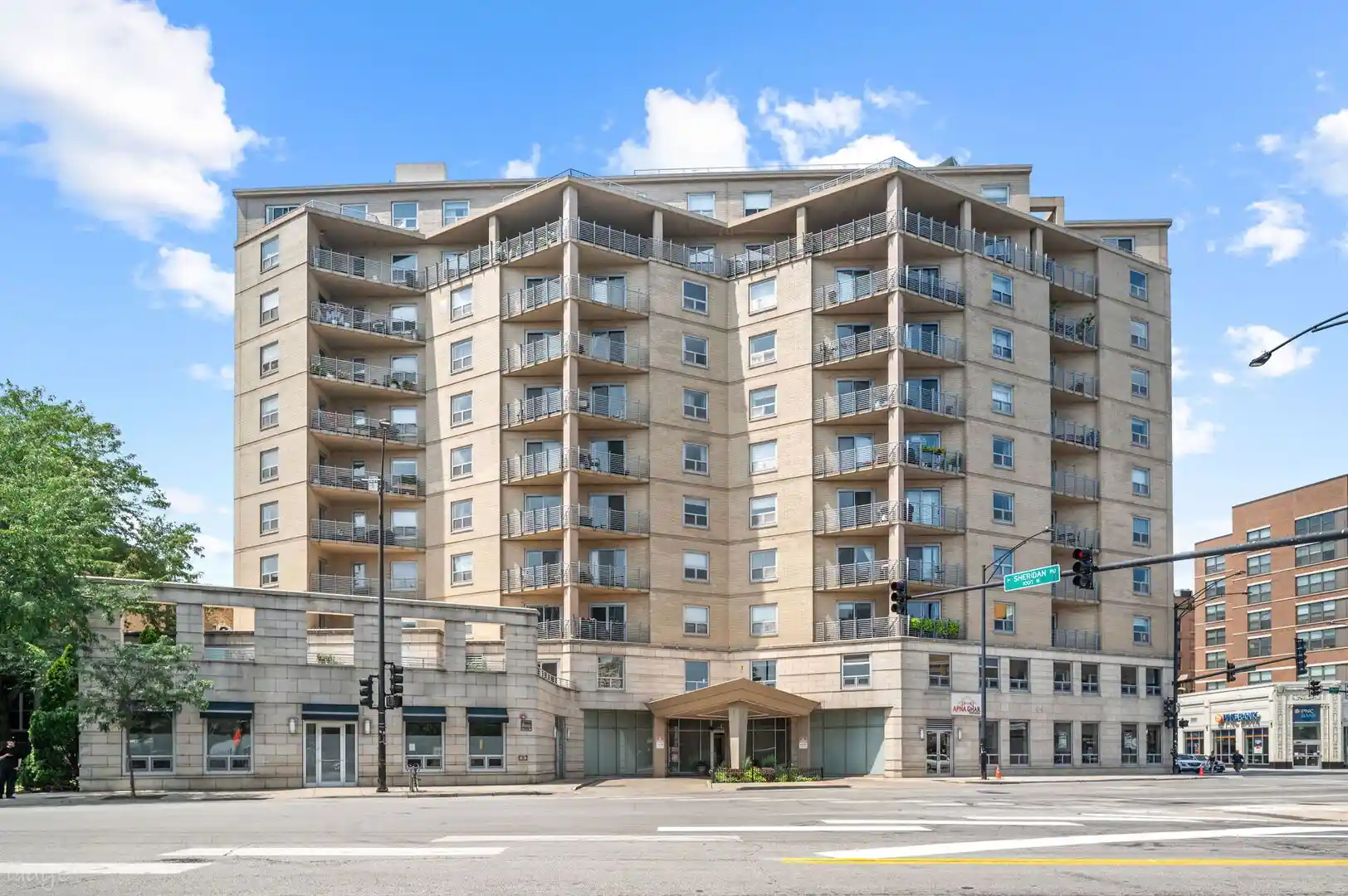 Listing Photo 1 - Condo for sale in 4350 N Broadway St located at 4350 N Broadway St, Chicago, IL 60613 - Unit #1002
