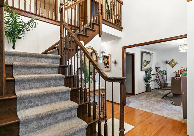 Photo 4 of Single family home for sale at 15410 Leclaire Ave, Oak Forest, IL 60452 | MLS# 12769719 | Listing updated on 2026-10-07