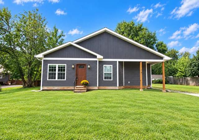 Photo 1 of Single family home for sale at 16 Grove St, Bristol, IL 60512 | MLS# 12769722 | Listing updated on 2026-10-04