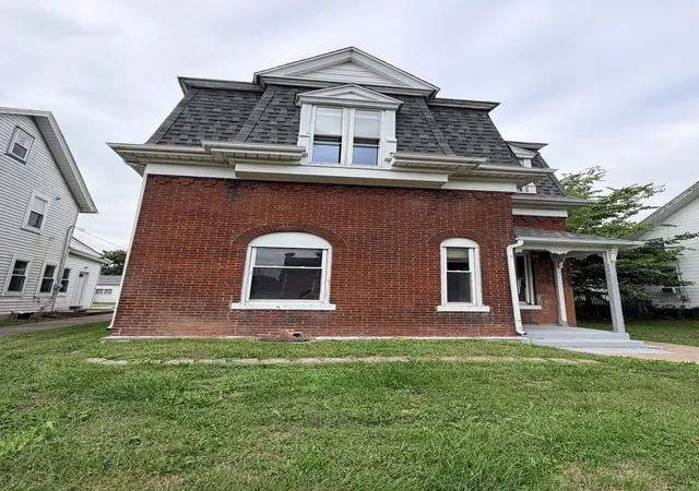 Single family home for sale at 1522 W 13th Street, Davenport, IA 52804 | MLS# 12769724