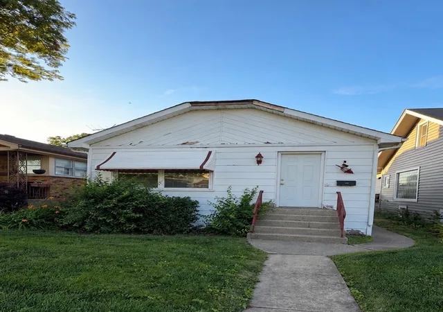 Photo 1 of Single family home for sale at 8636 Palmer St, River Grove, IL 60171 | MLS# 12769743 | Listing updated on 2026-10-04