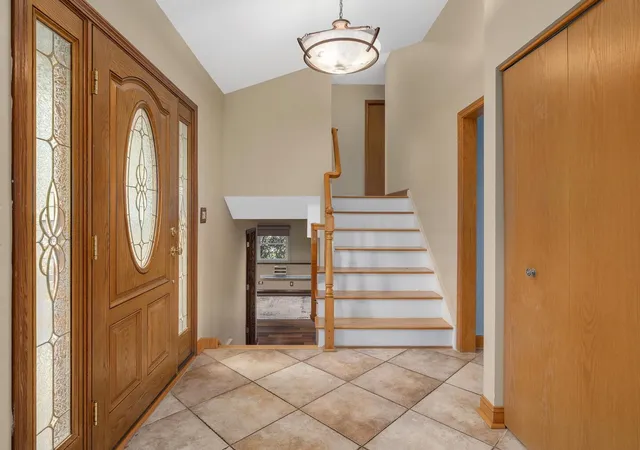 Photo 3 of Single family home for sale at 815 N Rumple Ln, Addison, IL 60101 | MLS# 12769746 | Listing updated on 2026-10-21