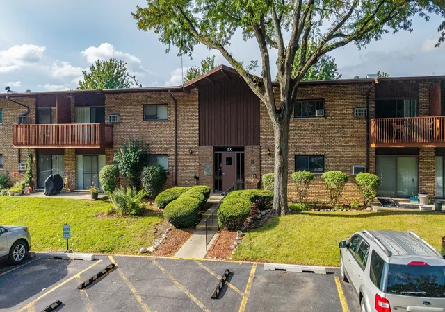 Photo 1 of Condo for sale at 200 Willow Ln #C-219, Willow Springs, IL 60480 | MLS# 12769748 | Listing updated on 2026-10-02