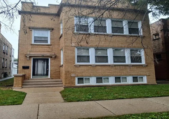 Multi family home for sale at 1110 N Massasoit Ave, Chicago, IL 60651 | MLS# 12769759