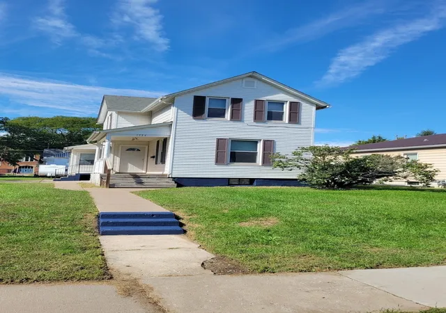 Single family home for sale at 1734 Davie St, Davenport, IA 52804 | MLS# 12769770