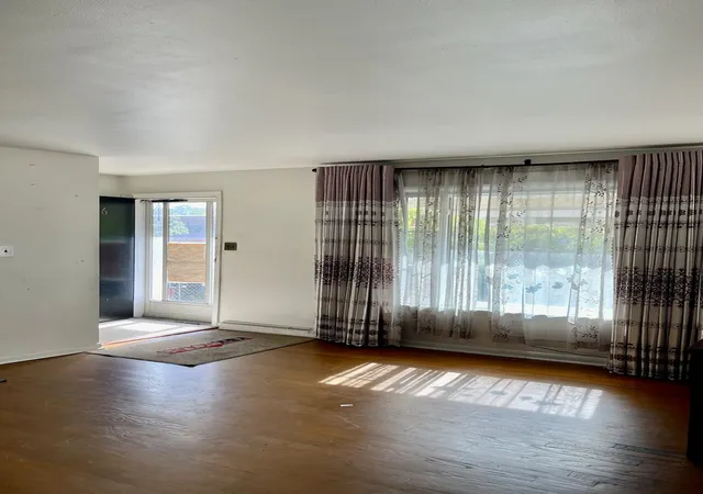 Photo 2 of Townhouse for sale at 6036 N Winchester Ave #A, Chicago, IL 60660 | MLS# 12769783 | Listing updated on 2026-10-05