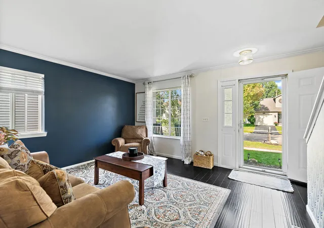 Photo 2 of Single family home for sale at 5292 Spencer Pl, Lake In The Hills, IL 60156 | MLS# 12769800 | Listing updated on 2026-10-02